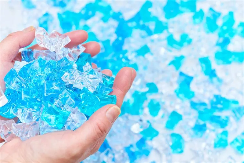 アクリル樹脂の特徴は？